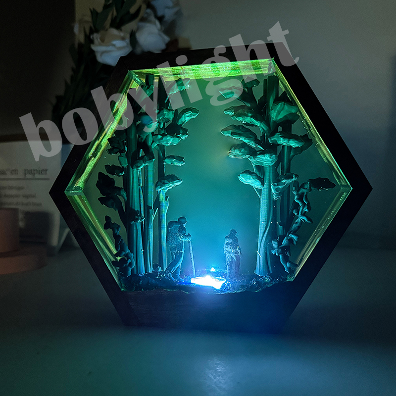 Home Decor Resin - Lampu Resin Figur Pendaki Hutan Hujan,